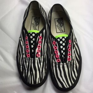 Vans Custom Designs 8.5 women’s